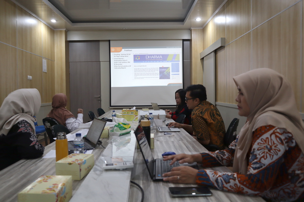 KUNJUNGAN DARI LPPM UNIVERSITAS RIAU KE LPPM UNIVERSITAS PEMBANGUNAN NASIONAL “VETERAN” YOGYAKARTA