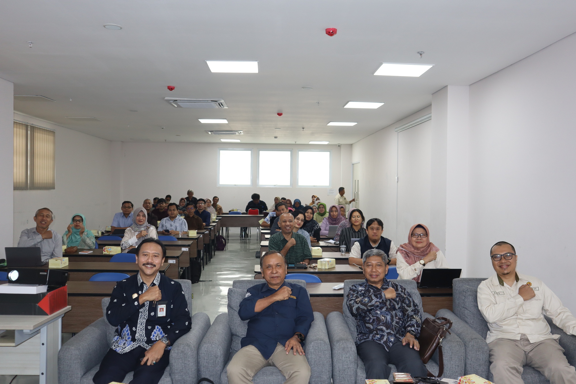 Workshop Kiat Meraih Hibah Pengabdian kepada Masyarakat Eksternal 2025
